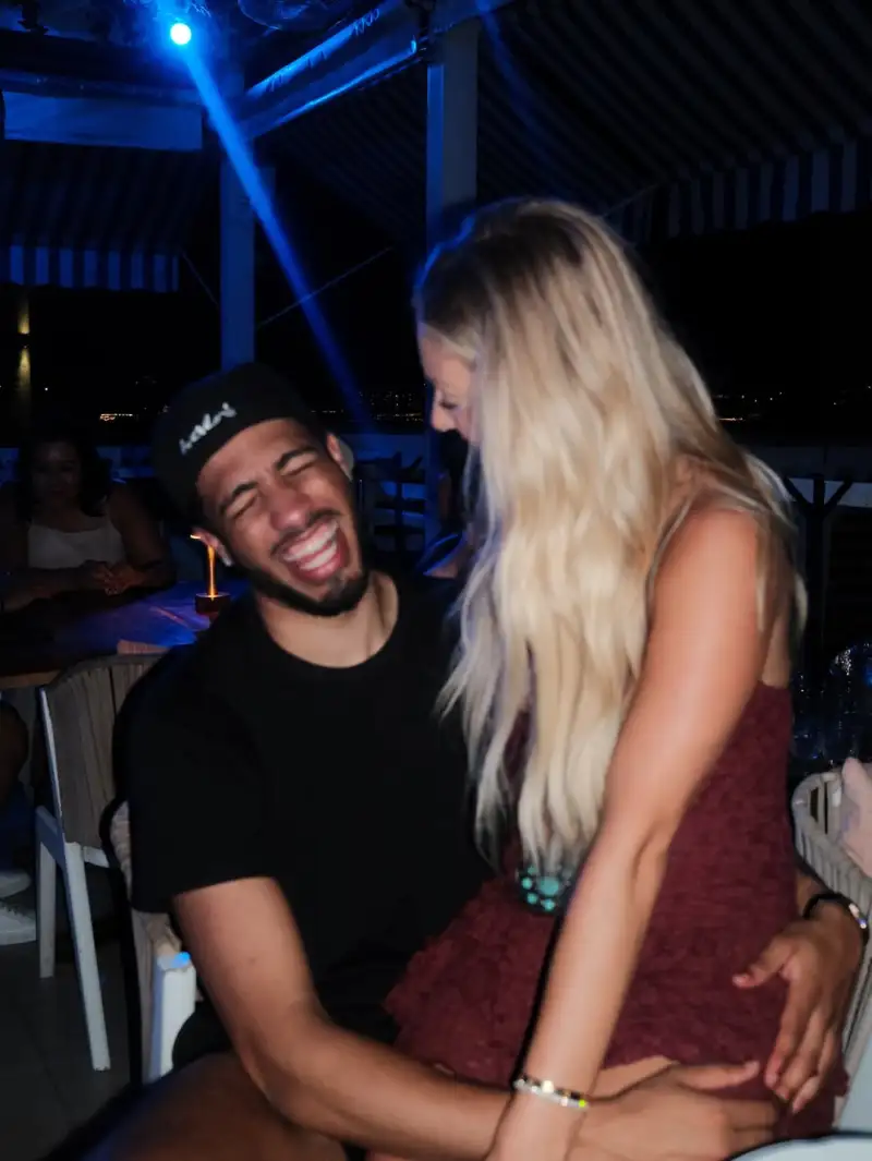 [流言板]阿根廷官方：前鋒帕尼切利右膝重傷；多人稱ACL+將賽季報銷