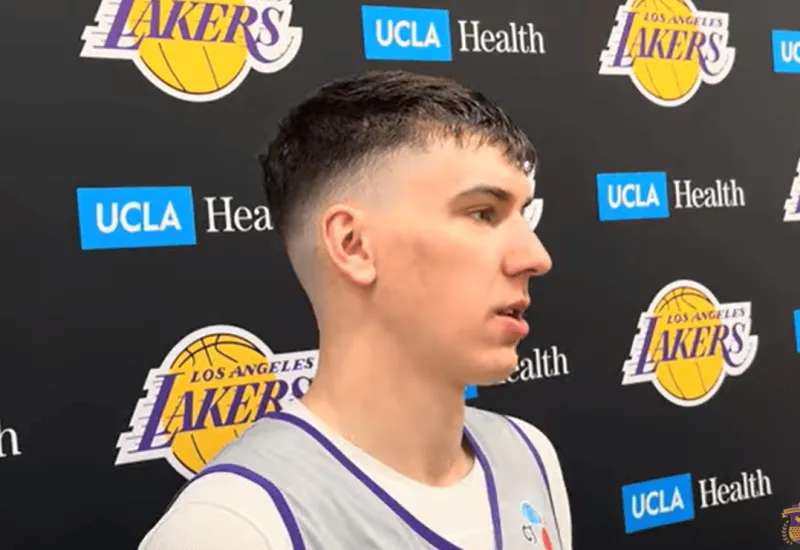 巴西媒體：德佩因在替補席玩手機，已經被巴西體育法院起訴