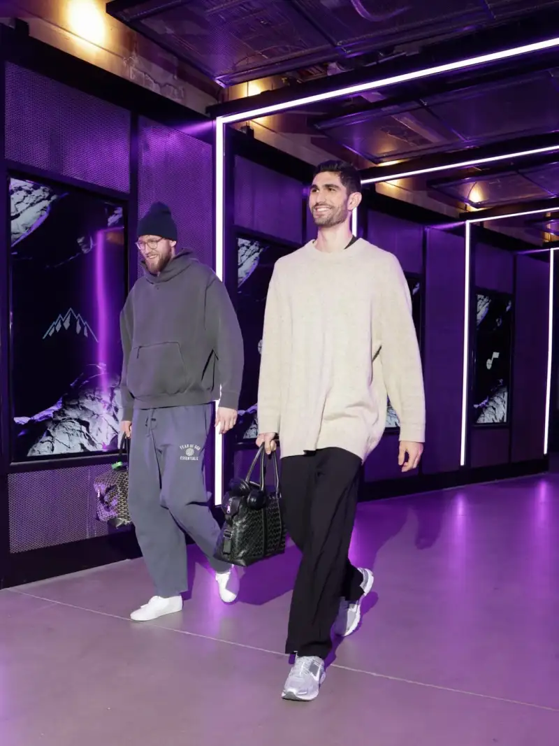 [流言板]WE發布人員變動公告：輔助選手Erha即日起加入隊伍