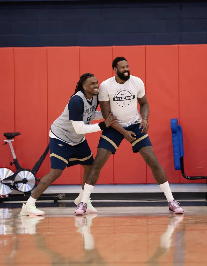 最多曾落后22分！米切爾助攻莫布里三分穿針 騎士本場首次領先