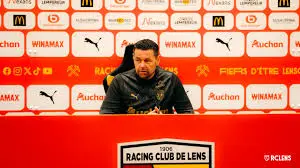 [流言板]朗斯主帥談下場(chǎng)客戰(zhàn)馬賽：這是爭(zhēng)奪上游的關(guān)鍵戰(zhàn)