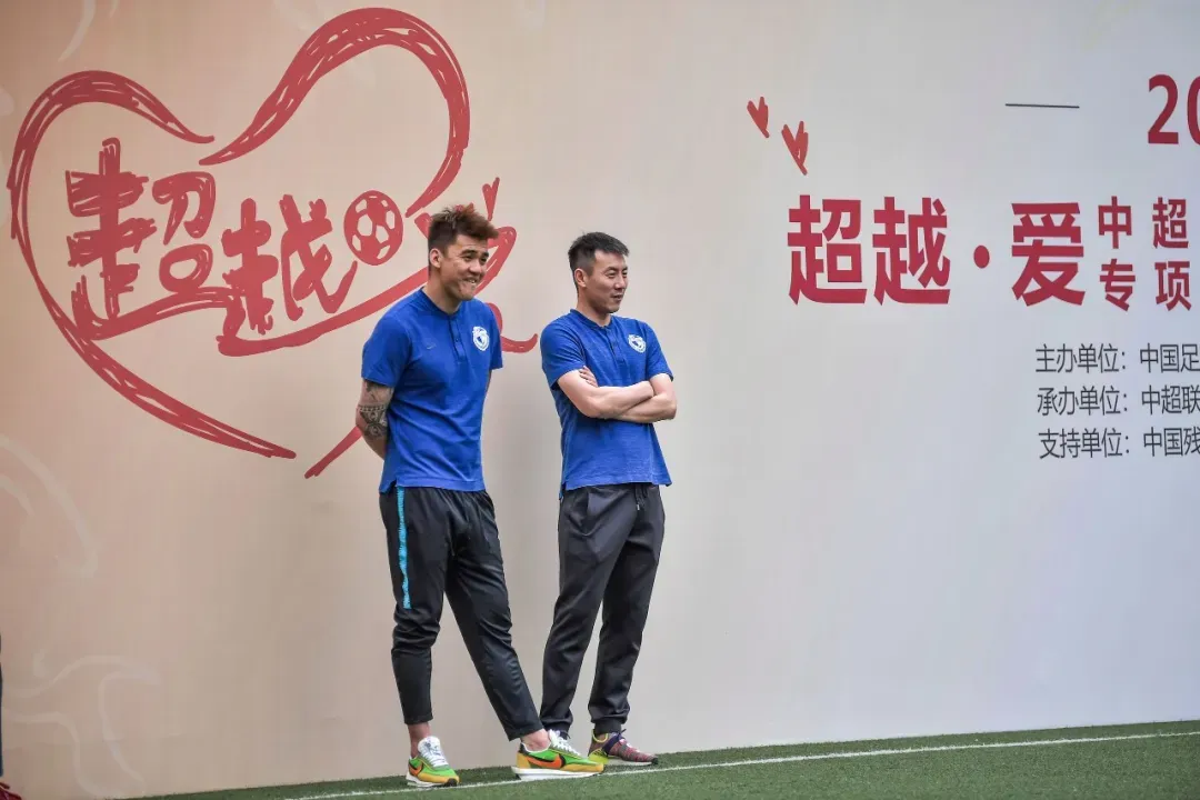 [流言板]媒体揭露朱宏兴背景：他在鲁能足校试训时结识了秦升