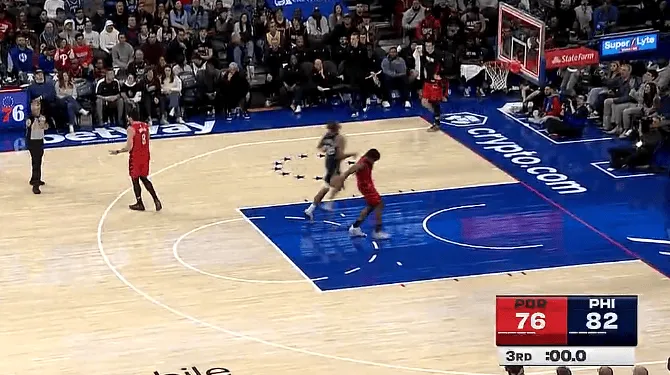 [流言板]文班亞馬談特勞雷：他很成熟，會取得巨大成長