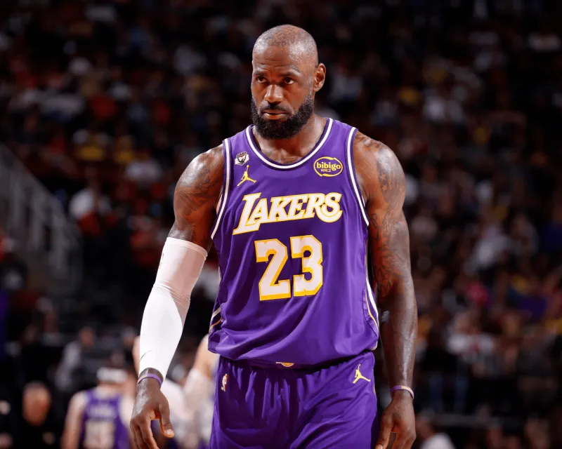 雄鹿客戰(zhàn)森林狼 利拉德因右腿筋酸痛出戰(zhàn)成疑 字母哥繼續(xù)缺席