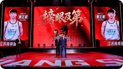 夏联：曹芷豪全场11中6，三分3中2得到14分4板2助3抢断1盖帽