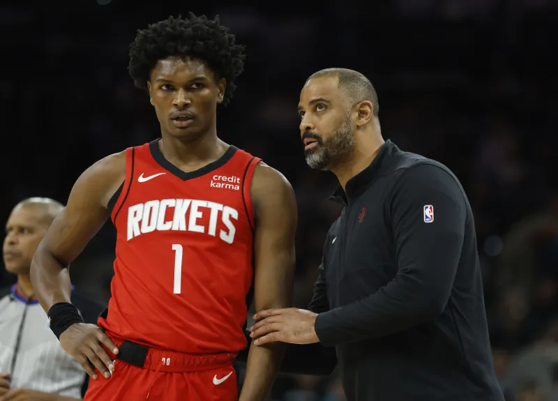 [流言板]乌度卡建言阿门-汤普森：少运球，多利用队友的掩护-NBA-火箭专区-虎扑社区