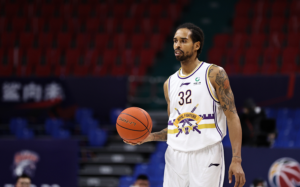 北控外援兰兹博格晒球场视频