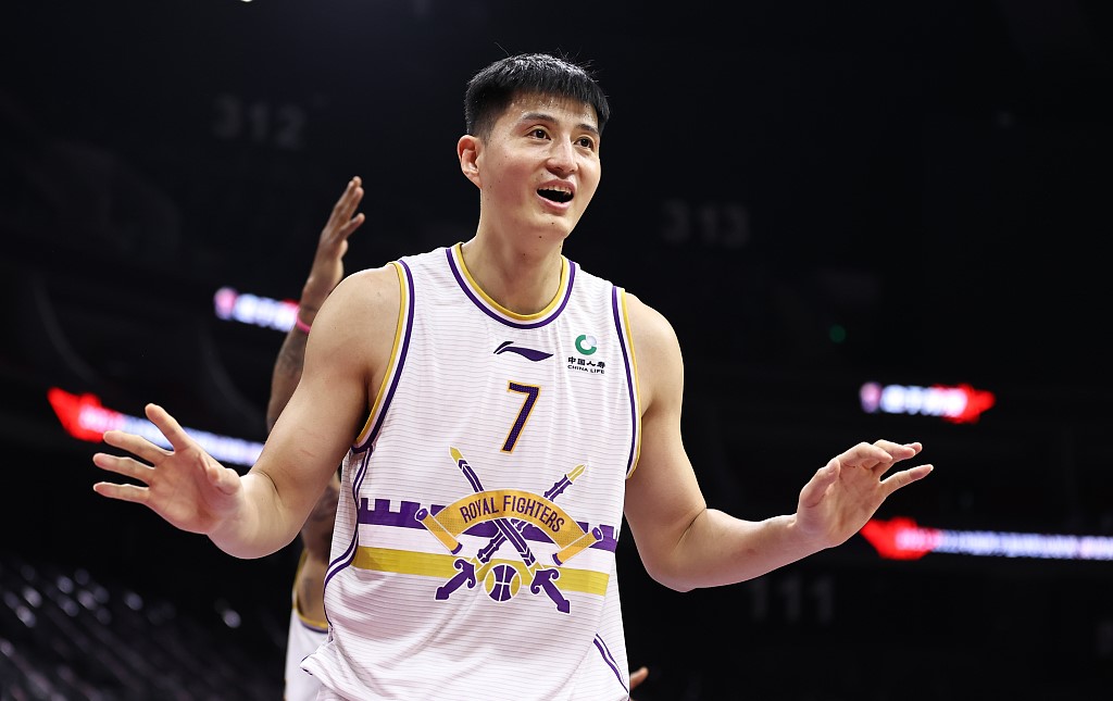 北控球员俞长栋晒回忆照这一晃十二年过去了