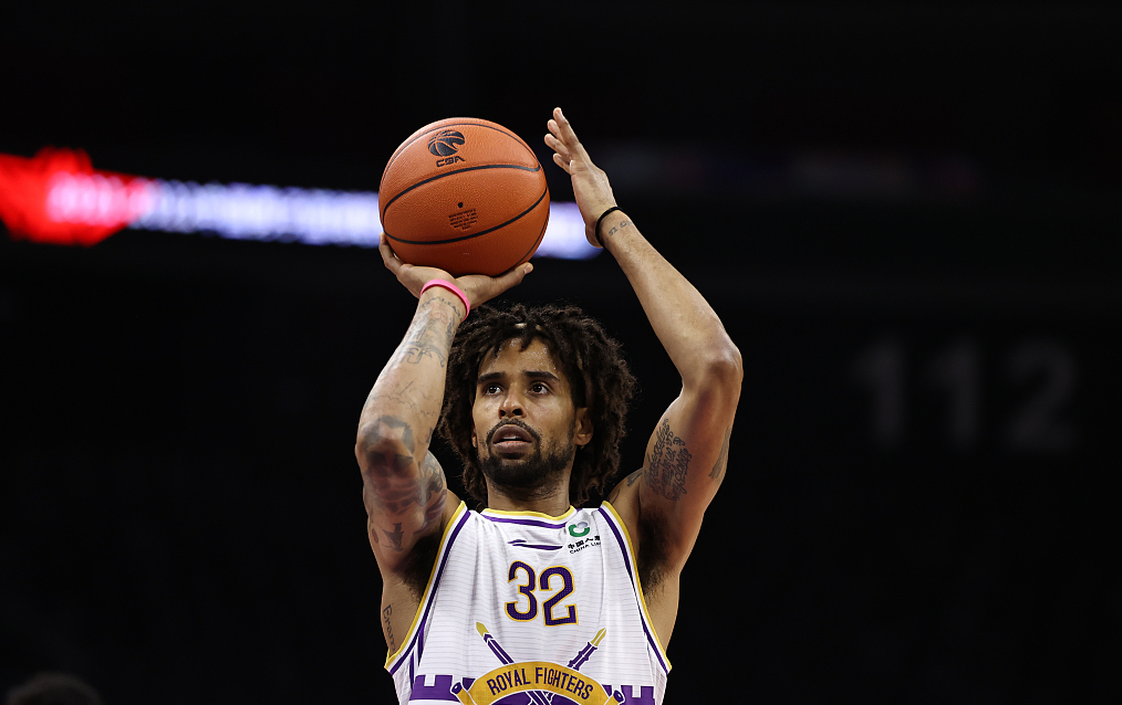 北控外援兰兹博格晒骑摩托车视频