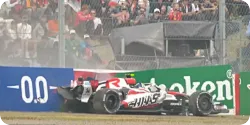 【专区热议】新规下F1比赛是不是会更容易发生事故？